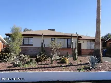 2734 N Warren Avenue, Tucson, AZ 85719