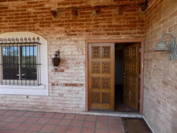 Tubac, AZ 85646,21 Sandy Lane