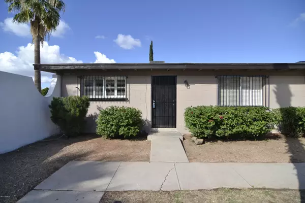 4037 S Queen Palm Drive, Tucson, AZ 85730