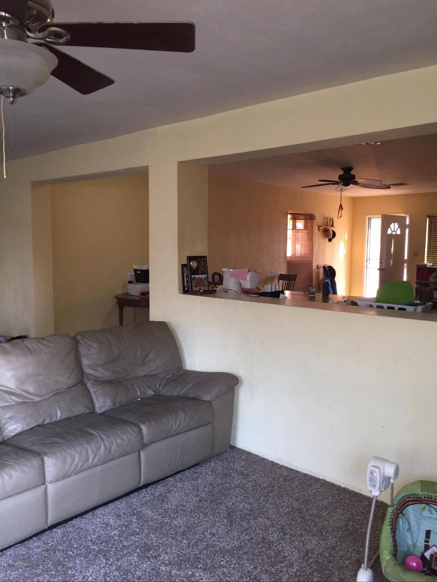 Tucson, AZ 85712,4825 E Helen Street