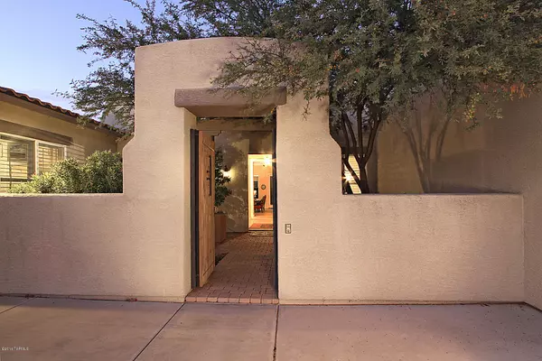 Oro Valley, AZ 85755,696 W Burntwater Drive