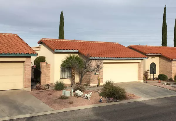 1582 W Vuelta Salvatierra, Green Valley, AZ 85622