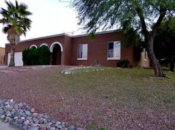 Tucson, AZ 85710,9426 E 3rd Street