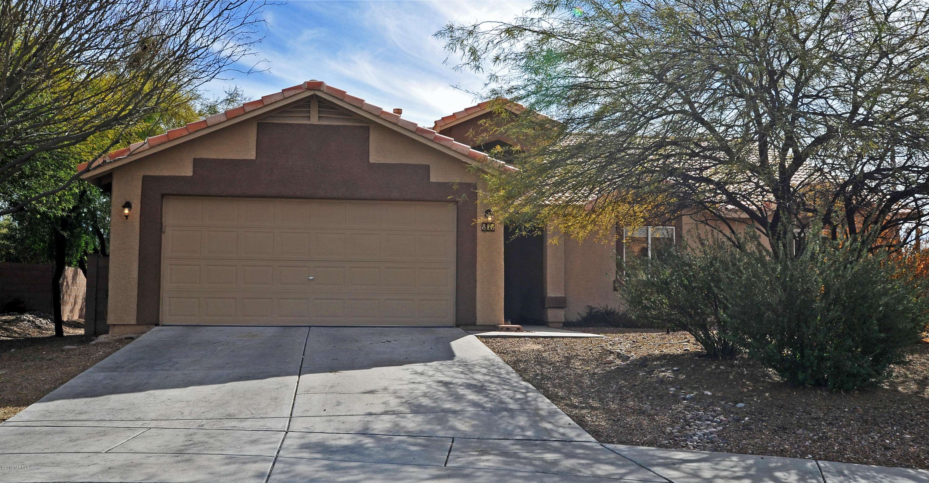 816 N Silverleaf Oak Place, Tucson, AZ 85710