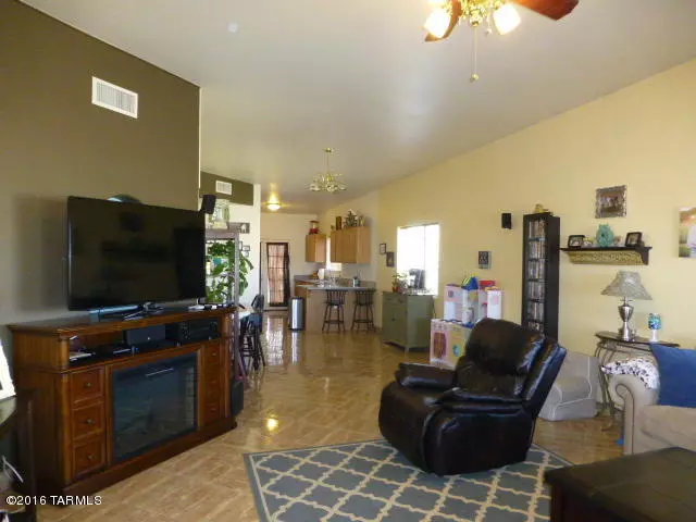 3105 W Century Drive, Benson, AZ 85602