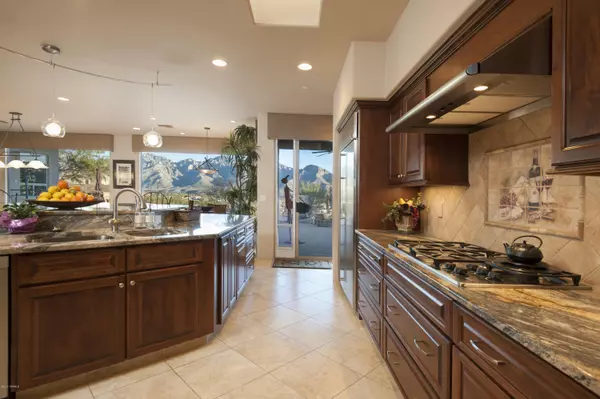 12683 N Vistoso View Place, Oro Valley, AZ 85755