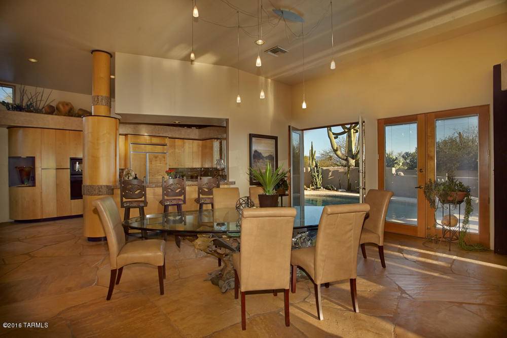 Tucson, AZ 85718,6640 N Alvernon Way