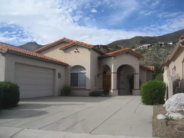 6951 E Quiet Desert Lane, Tucson, AZ 85750