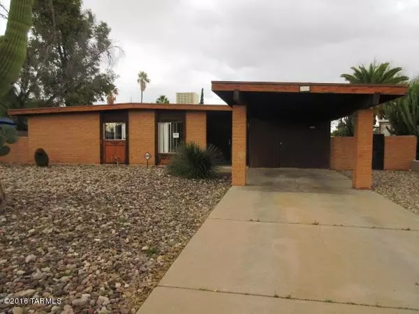 8325 E Wildcat Drive, Tucson, AZ 85730