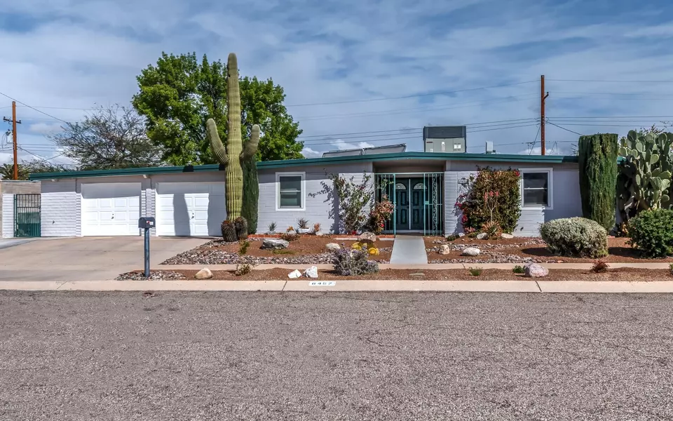 8457 E Beverly Street, Tucson, AZ 85710