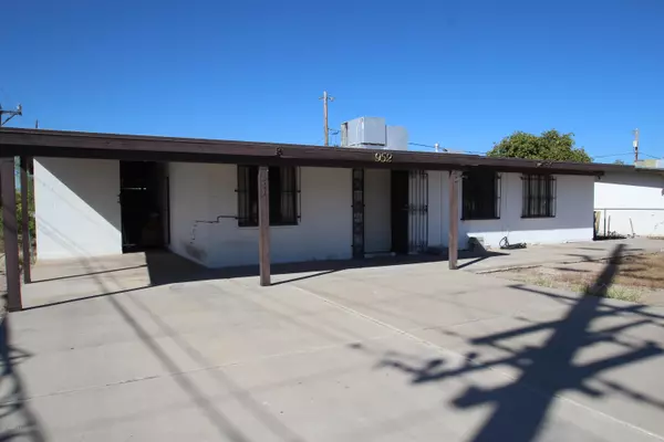 952 W Fresno Street, Tucson, AZ 85745