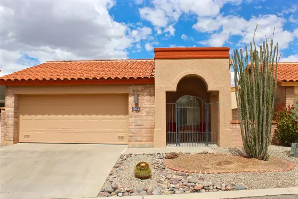 1566 W Vuelta Salvatierra, Green Valley, AZ 85622