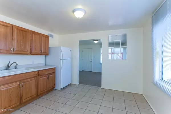 Tucson, AZ 85711,5341-5343 E 30th