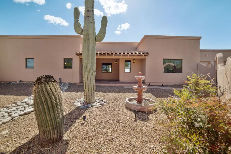 6165 E Calle Ojos Verde, Tucson, AZ 85750