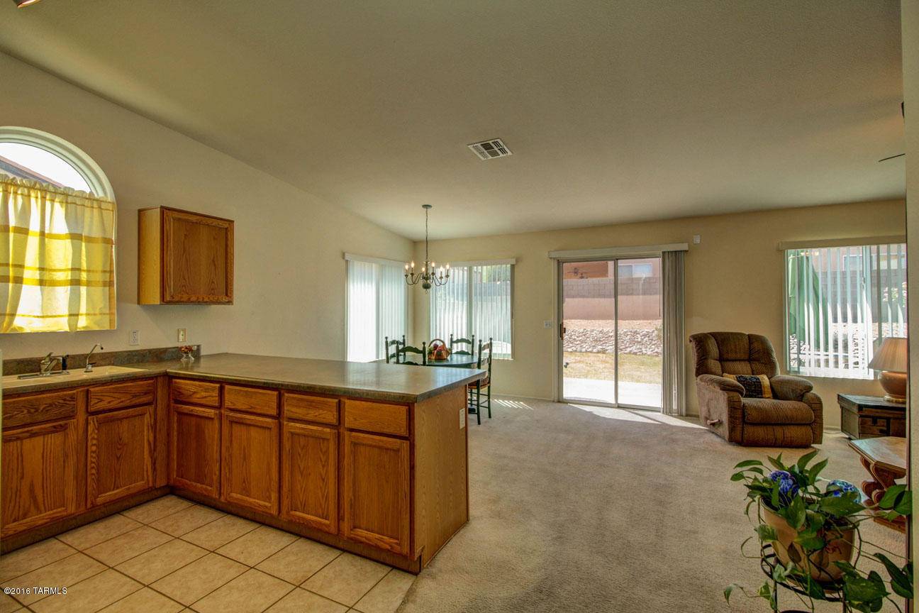 Tucson, AZ 85730,8910 E Fairway Groves Drive