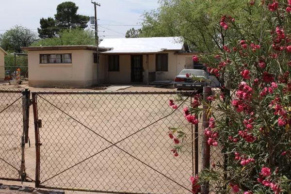 501 W Palmdale Street, Tucson, AZ 85714