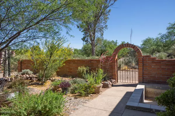 Tubac, AZ 85646,2347 Camino Esplendido