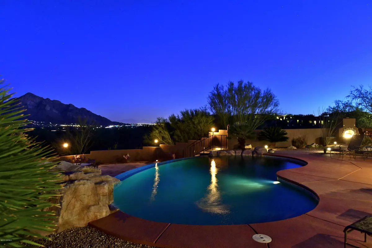 Oro Valley, AZ 85755,502 W Silhouette Ridge Place