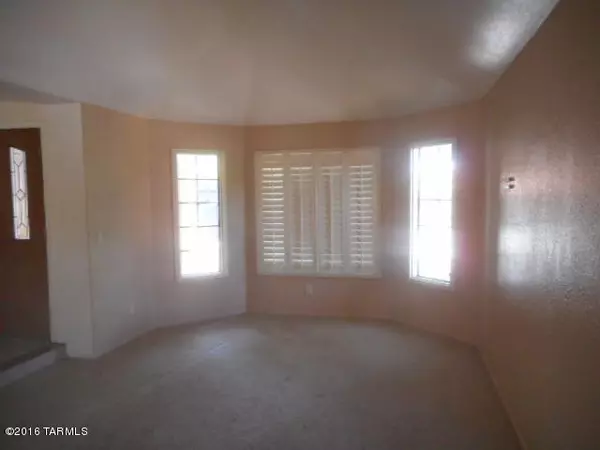 Tucson, AZ 85737,1120 W Graythorn Place