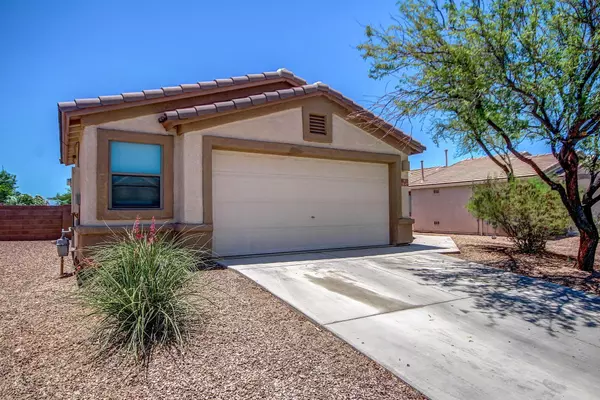 11047 W Willow Field Drive, Marana, AZ 85653