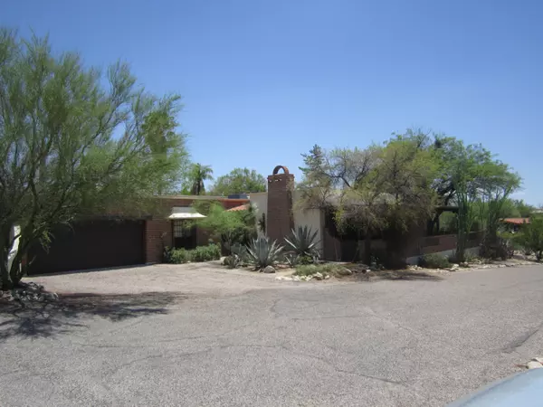 2752 E Avenida De Pueblo, Tucson, AZ 85718