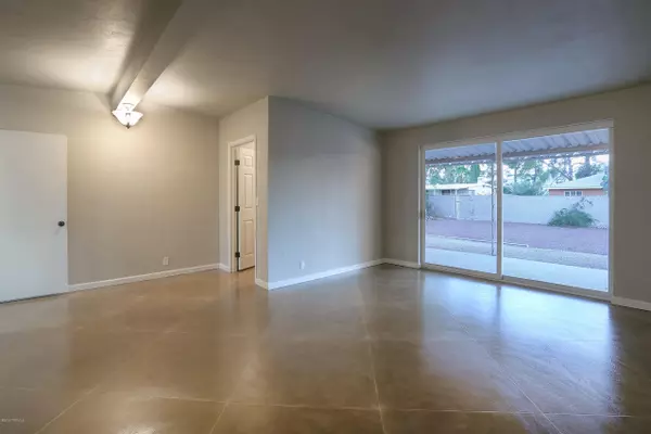 Tucson, AZ 85711,6025 E Timrod Place