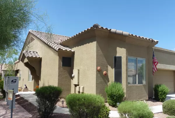 542 W Knotwood Street, Green Valley, AZ 85614