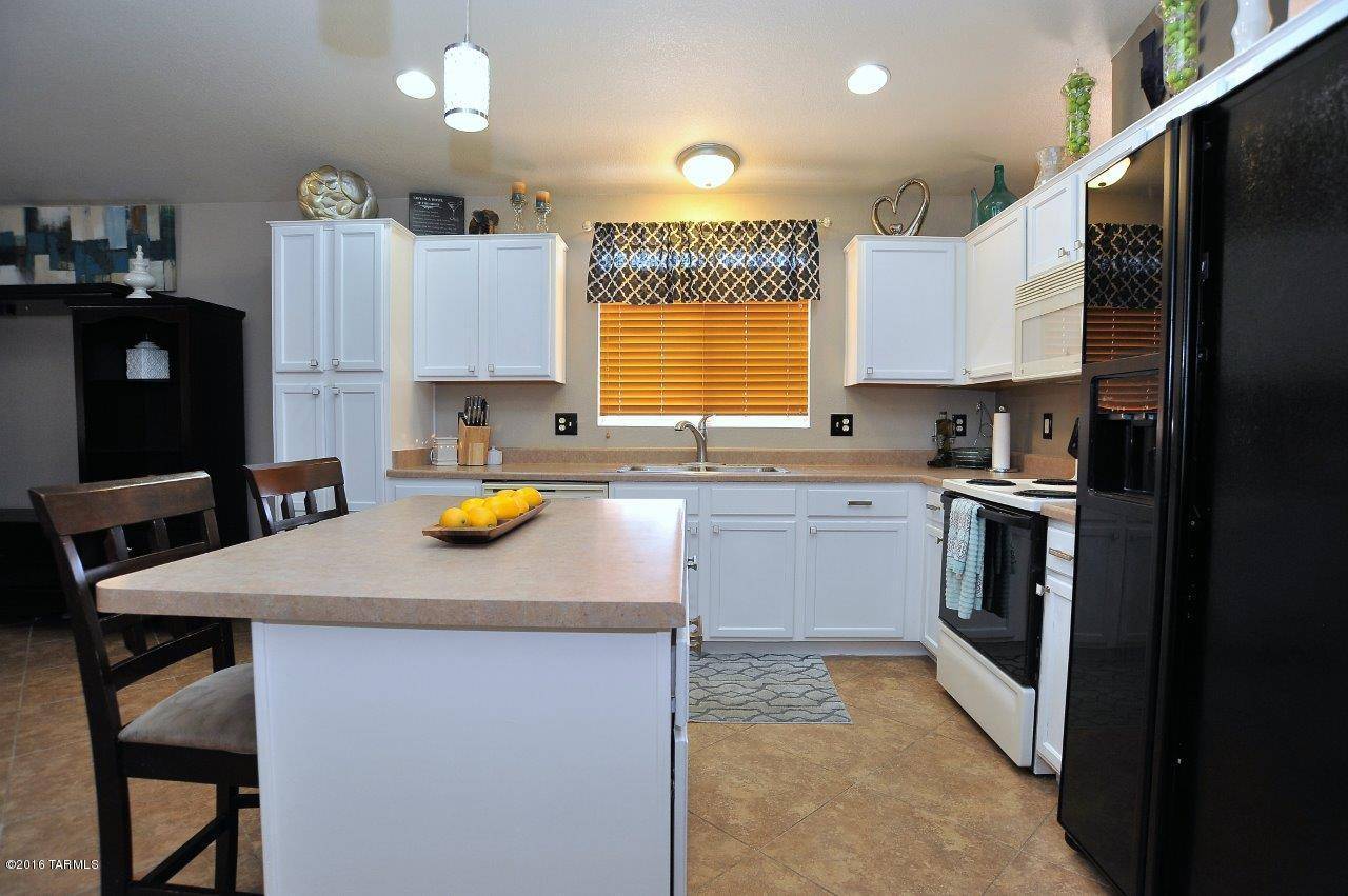 Tucson, AZ 85706,2556 E Via Estrella Magnifico