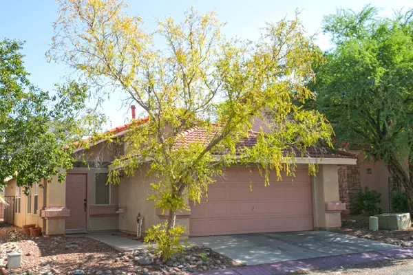 4672 W Gatehinge Court, Tucson, AZ 85741