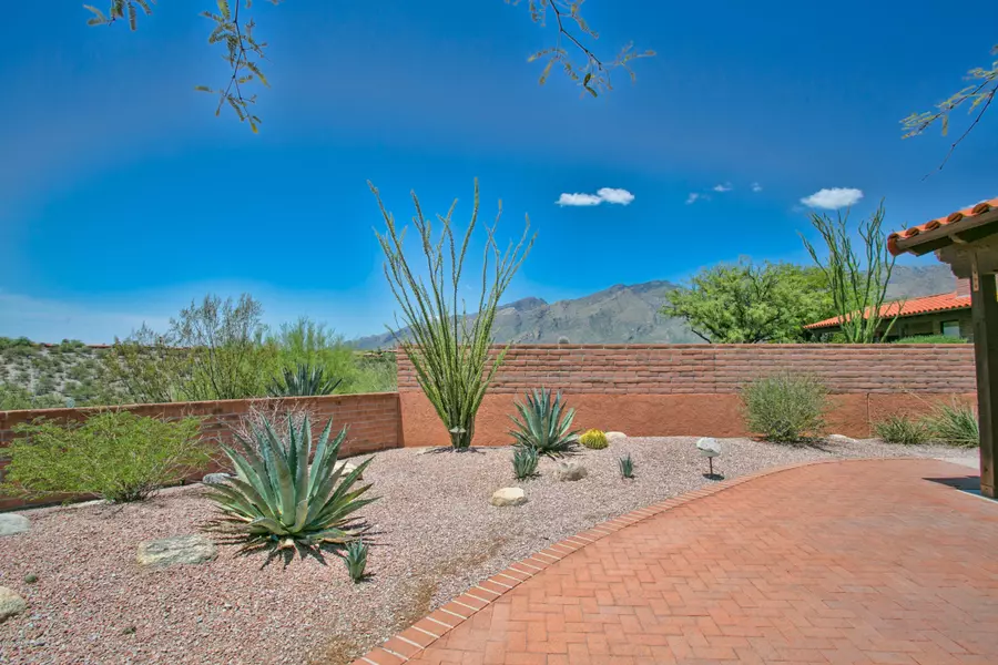 5141 N Via Velazquez, Tucson, AZ 85750