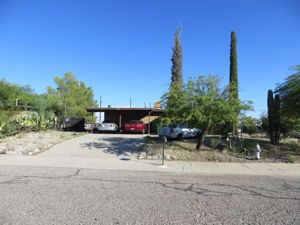 Tucson, AZ 85741,6450 N Lena Place