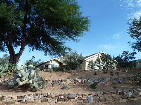 Benson, AZ 85602,232 E Seneca Drive