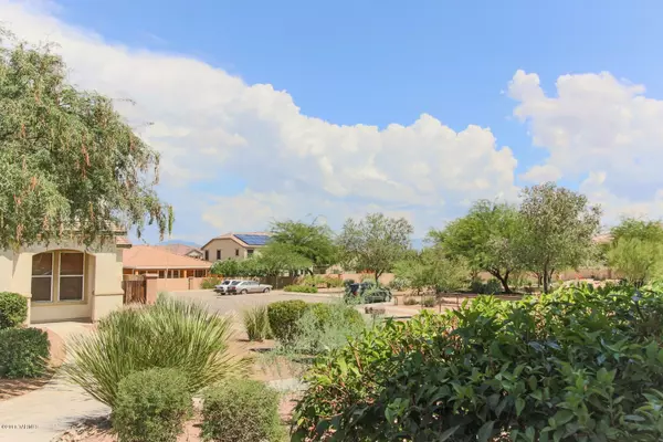 Sahuarita, AZ 85629,668 W Paseo Celestial