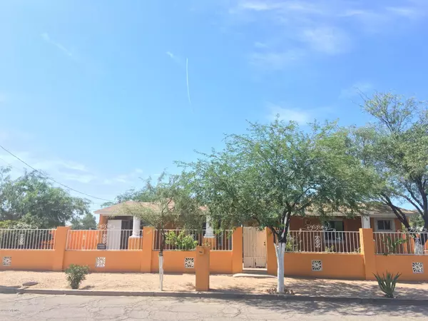 397 W President Street, Tucson, AZ 85714