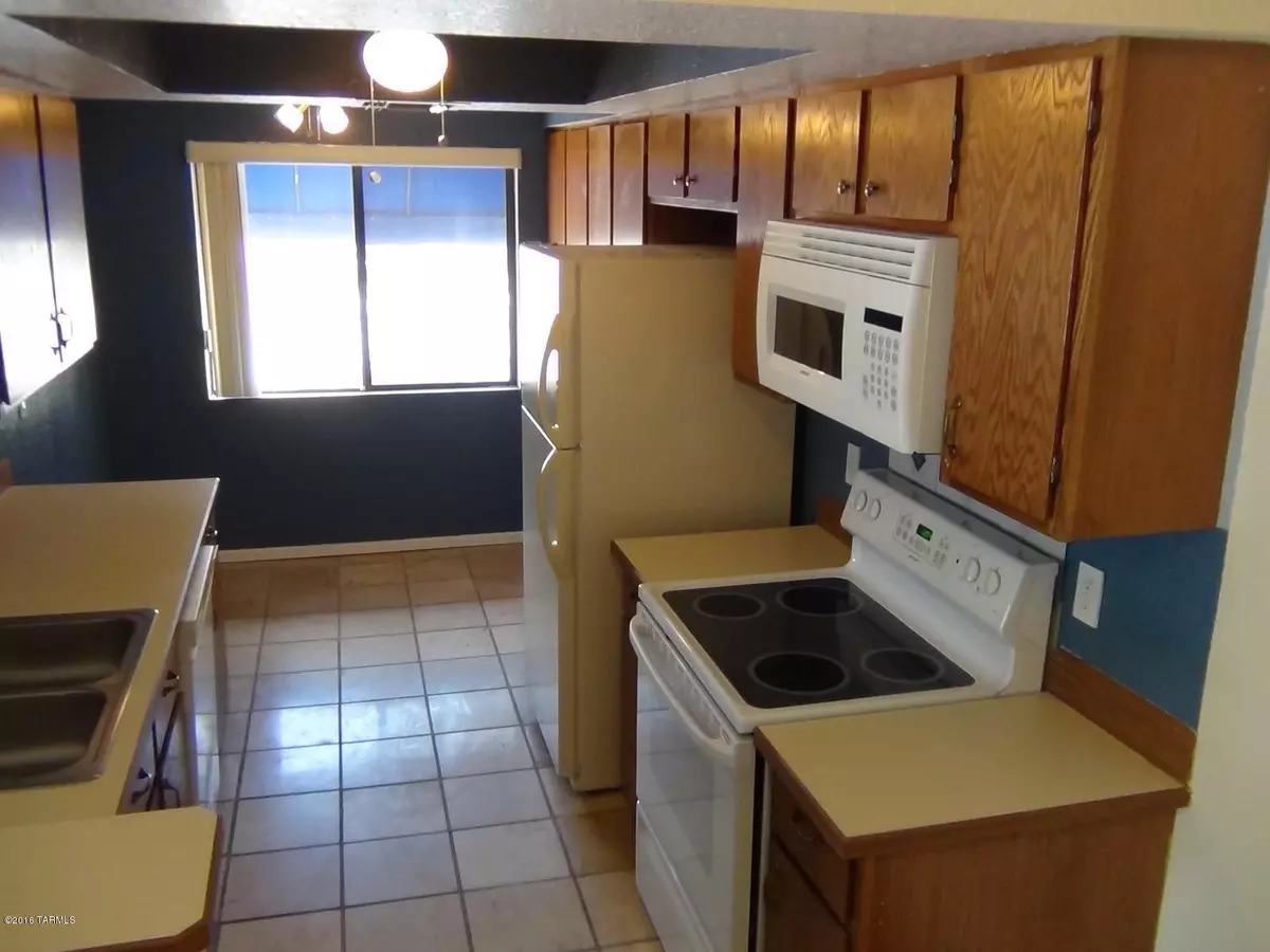 Tucson, AZ 85710,7940 E Colette Circle #124