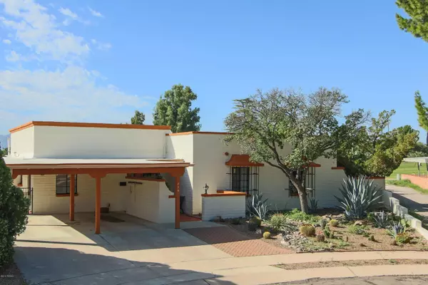 270 E Los Rincones, Green Valley, AZ 85614