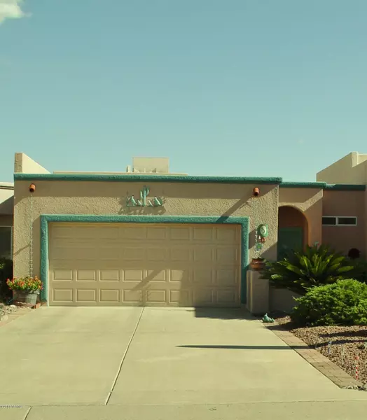 613 W Via Rosaldo, Green Valley, AZ 85614