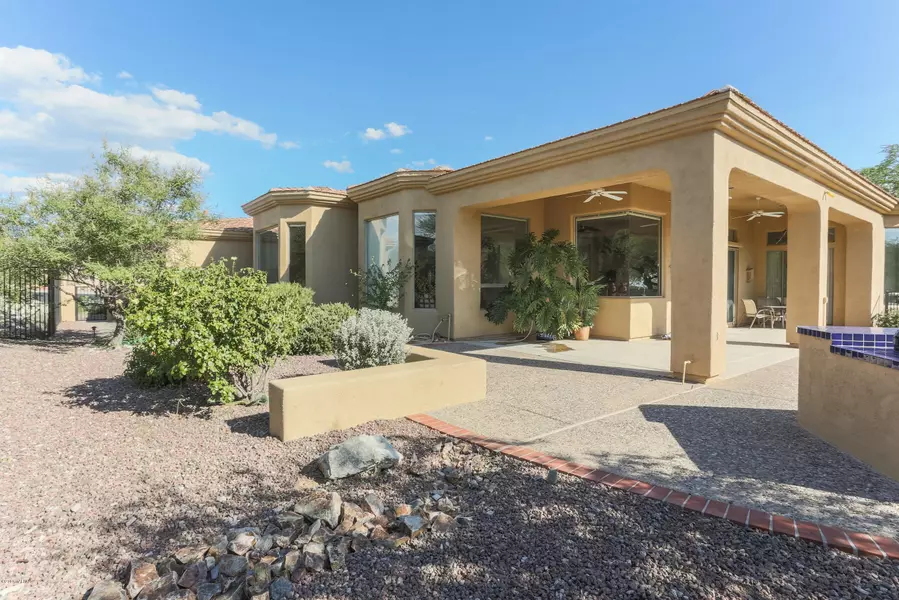 13821 N Azure Springs Drive, Oro Valley, AZ 85755