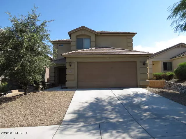 697 W Desert Blossom Drive, Green Valley, AZ 85614