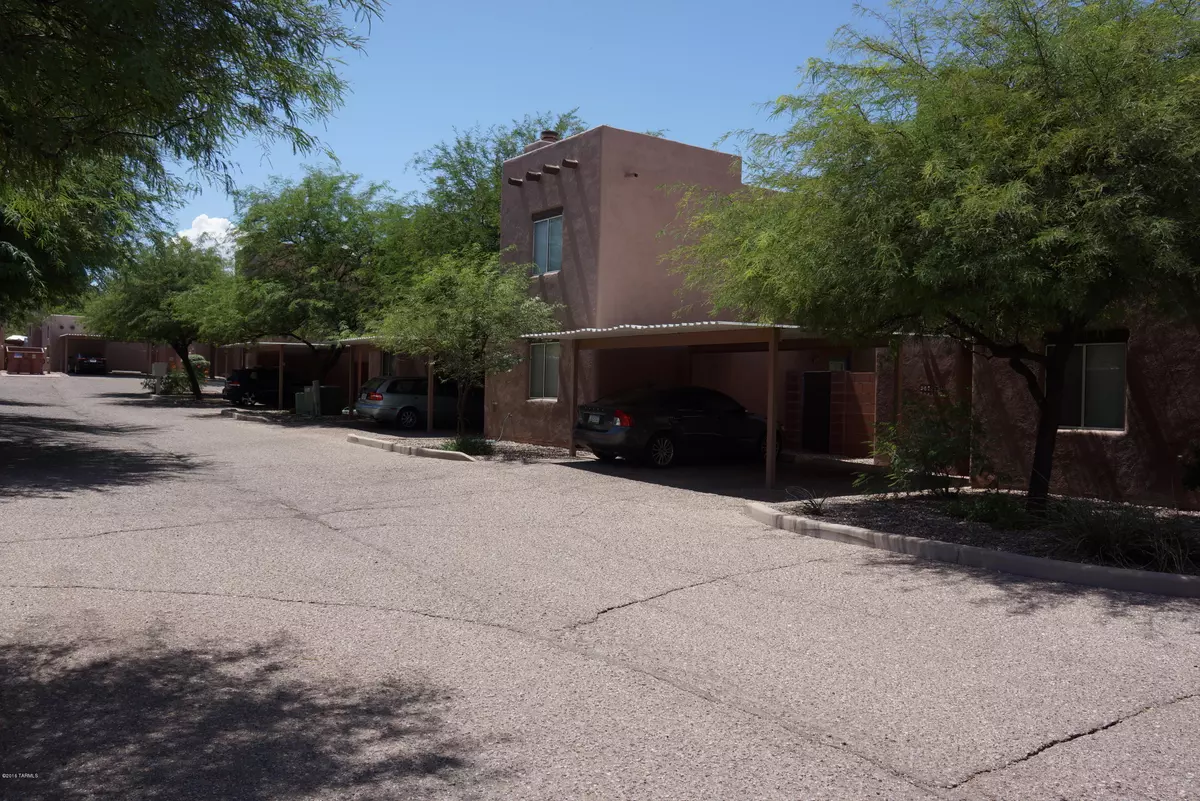 Tucson, AZ 85716,3622 E 4Th Street