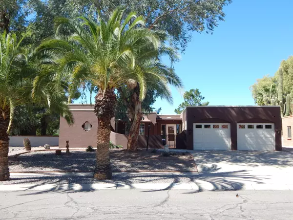 245 E Los Rincones, Green Valley, AZ 85614