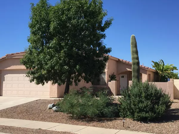 8041 N Surprise Drive, Tucson, AZ 85743