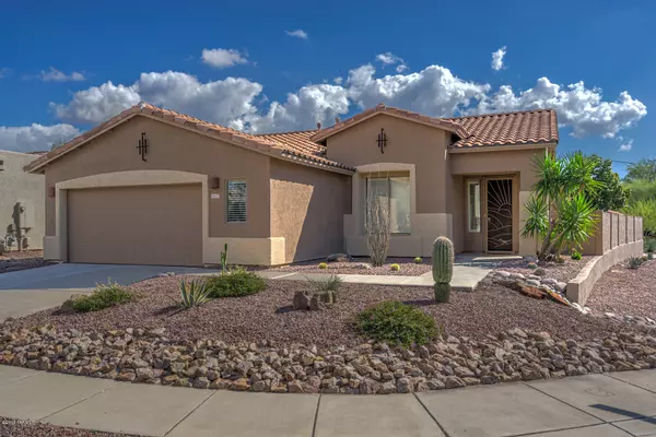 13716 N Carlynn Cliff Drive, Oro Valley, AZ 85755