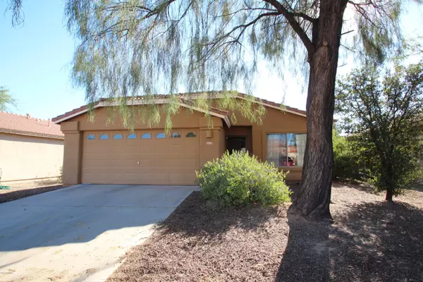 7980 N Siskiyou Drive, Tucson, AZ 85743