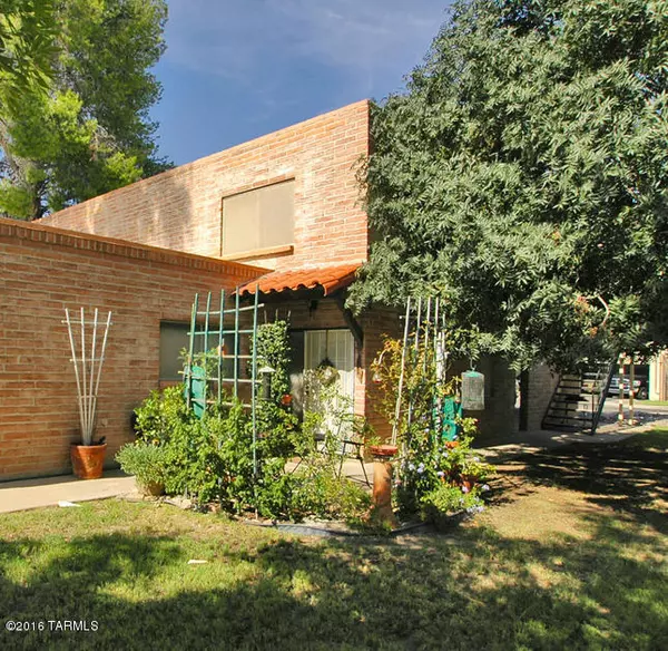 6549 E Calle La Paz  #C, Tucson, AZ 85715