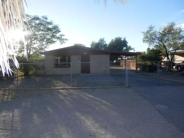 2655 N Leah Place, Tucson, AZ 85705