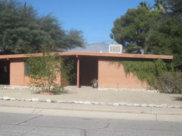 8117 E 4th Place, Tucson, AZ 85710