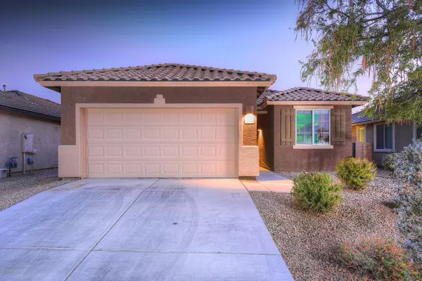 10454 S Cutting Horse Drive, Vail, AZ 85641