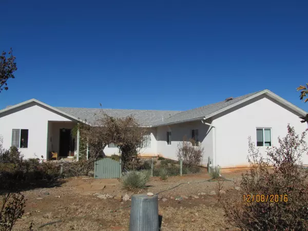 357 W Treasure Road, Pearce, AZ 85625