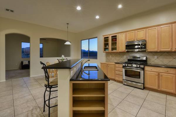 1089 S Chatfield Place, Vail, AZ 85641